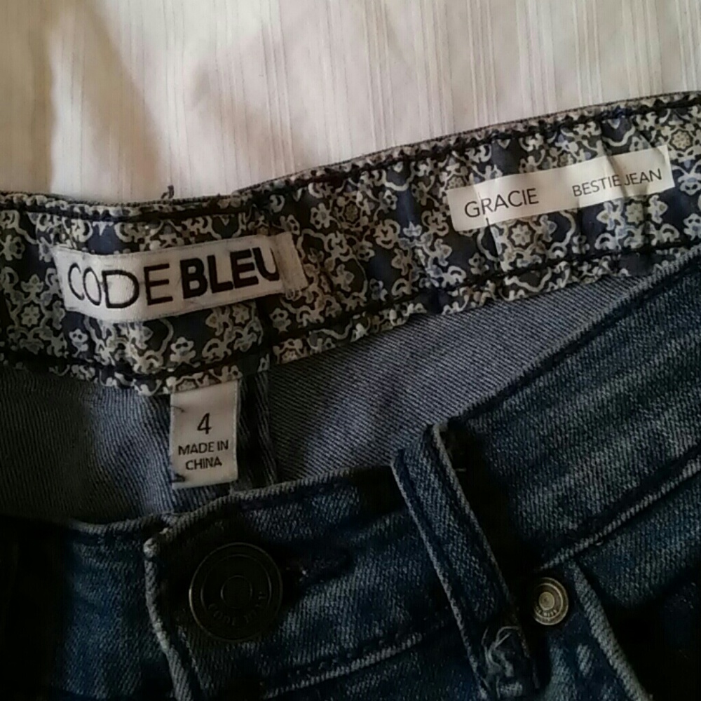 Code Bleu Boyfriend Size 4 - image 3